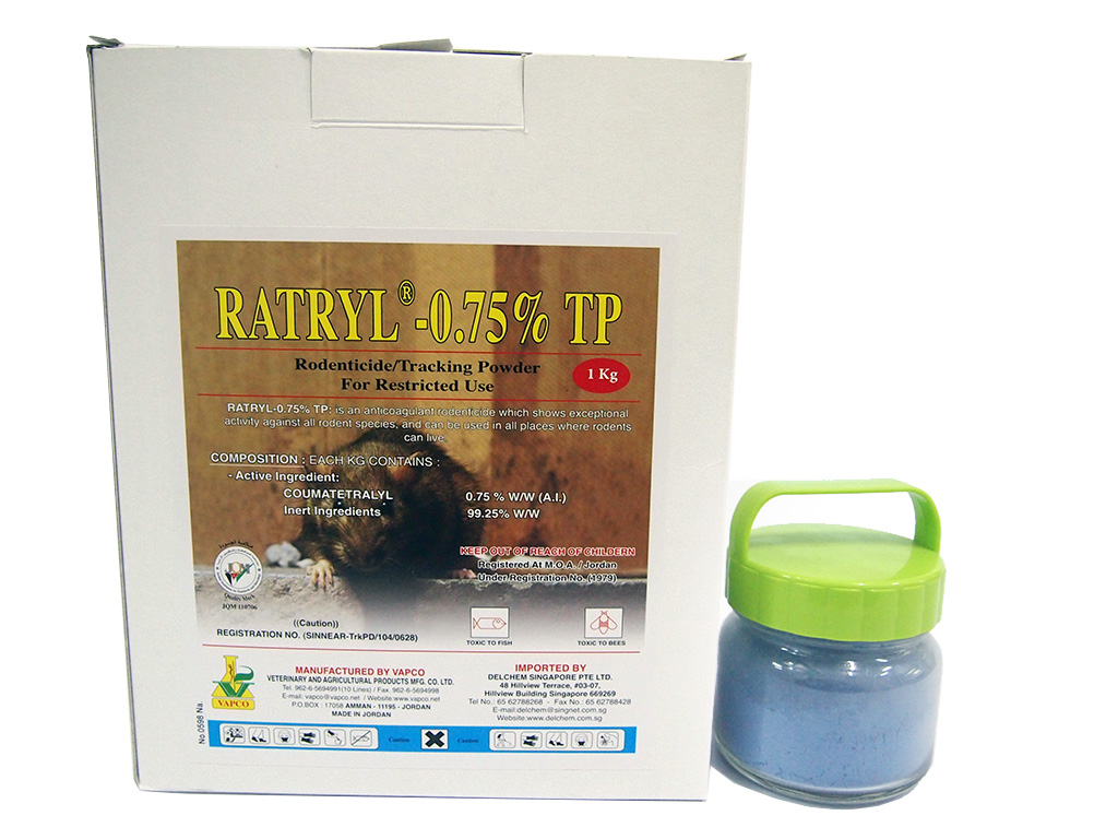 Speck cockroach gel baits